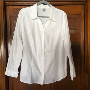 🔖 Classic 🔖 White Button Down Shirt